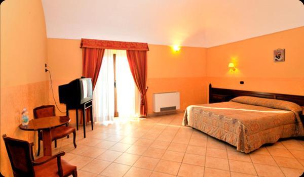 فندق Tenuta Santa Lucia سان جيوفاني روتوندو المظهر الخارجي الصورة